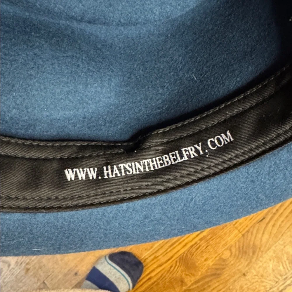 Hats in the Belfry Wool Navy Fedora with Pink Trim size 21in